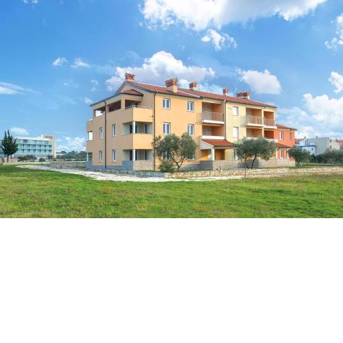 Nice apartment in Savudrija with WiFi and 1 Bedrooms