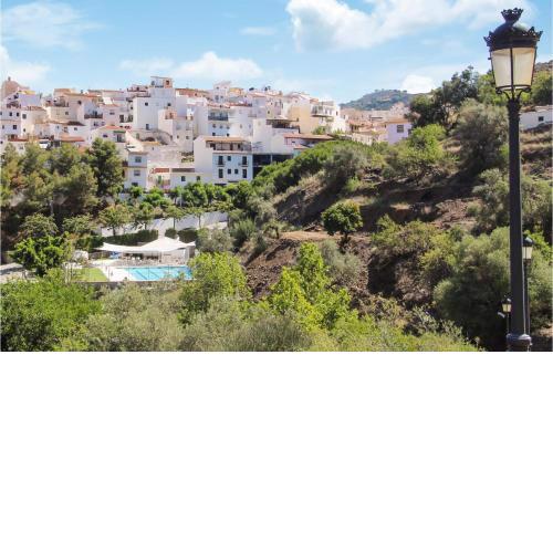 Nice Apartment In Sayalonga With Wifi And 2 Bedrooms