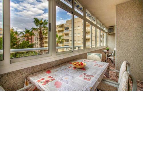 Nice apartment in Torrevieja with WiFi and 2 Bedrooms