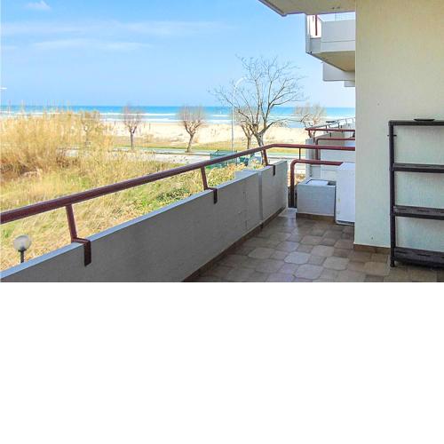 Nice Apartment In Villa Rosa Te With 1 Bedrooms 2