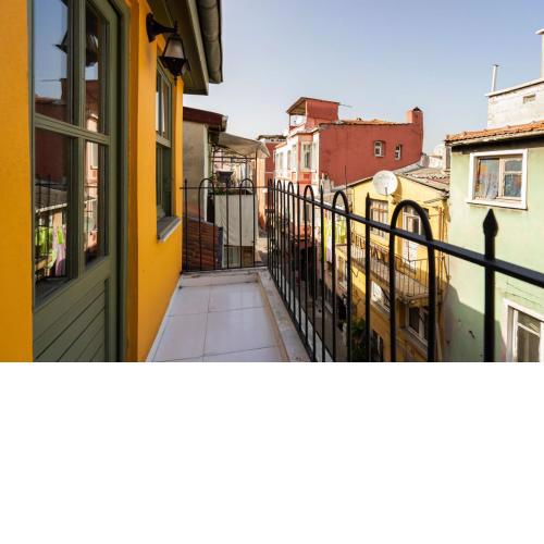 Nice Apartment near Golden Horn