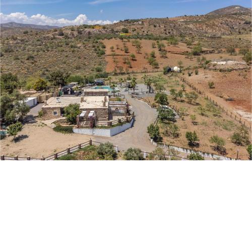 Nice Home In Adra With Wifi, Private Swimming Pool And 2 Bedrooms