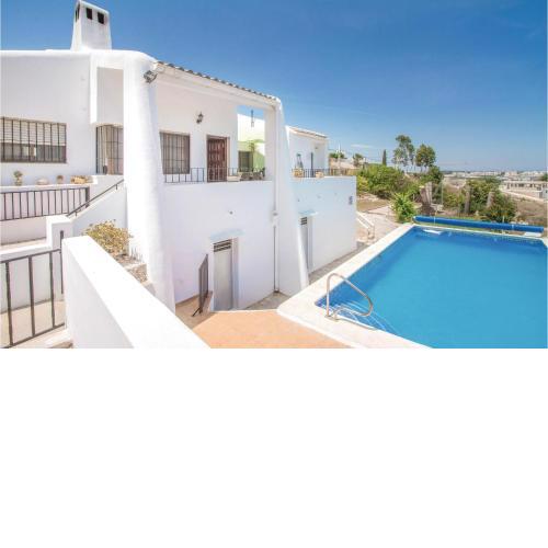 Nice Home In Alberique With 4 Bedrooms, Wifi And Outdoor Swimming Pool