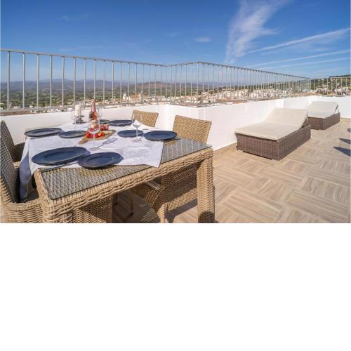 Nice Home In Alhaurn El Grande With Wifi And 2 Bedrooms