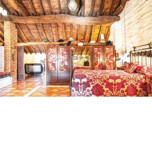 Nice home in Aora with 4 Bedrooms and WiFi