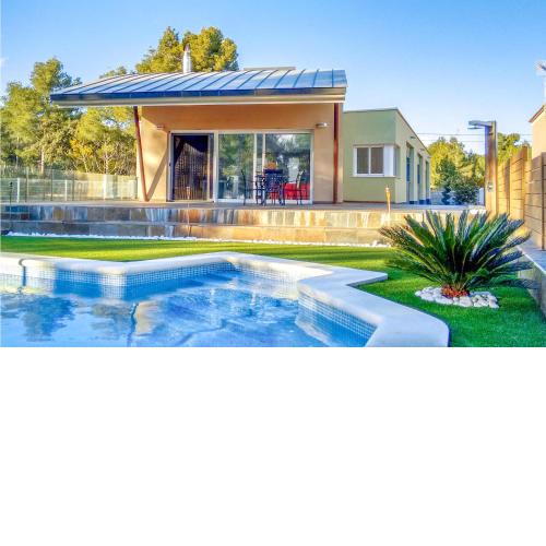 Nice Home In Cabra Del Camp With Outdoor Swimming Pool, 3 Bedrooms And Swimming Pool