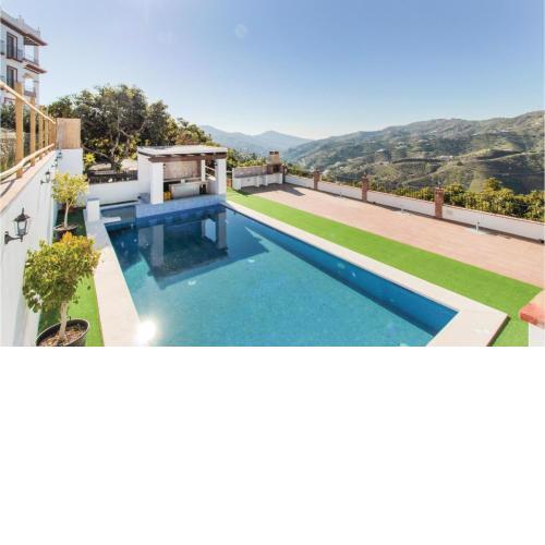 Nice Home In Canillas De Albaida With 2 Bedrooms, Jacuzzi And Wifi