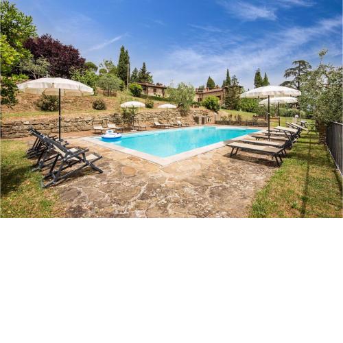 Nice Home In Capolona With 9 Bedrooms, Wifi And Outdoor Swimming Pool
