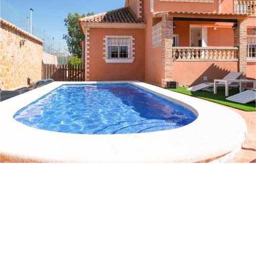 Nice Home In Cartagena With Jacuzzi, Swimming Pool And 4 Bedrooms