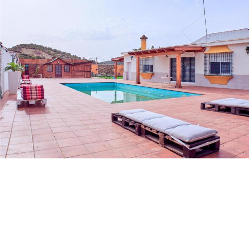 Nice Home In Chiclana De La Fronter With Outdoor Swimming Pool, Wifi And 11 Bedrooms