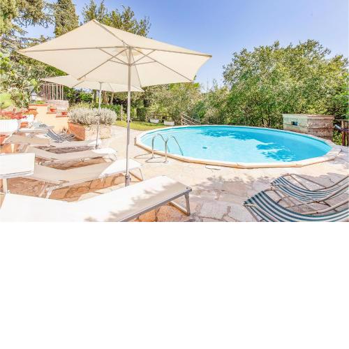 Nice Home In Crespina Pi With 6 Bedrooms, Sauna And Private Swimming Pool