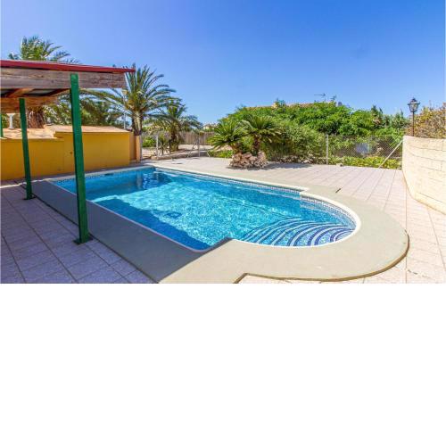 Nice Home In Denia With 4 Bedrooms, Outdoor Swimming Pool And Wifi