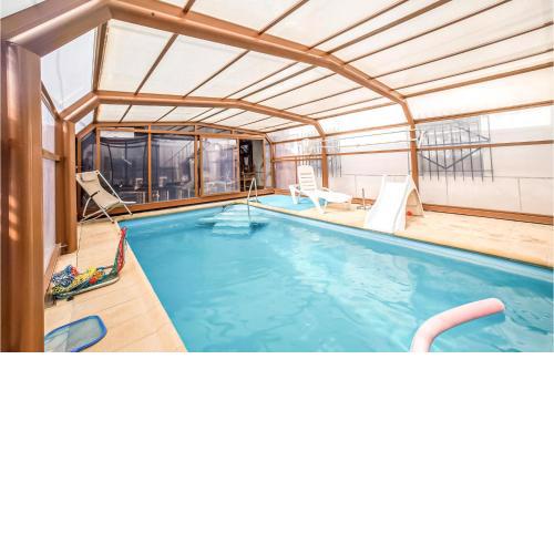 Nice Home In Esparragal With Wifi, 13 Bedrooms And Swimming Pool
