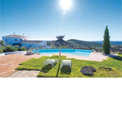 Nice Home In F-41450 Constantina With 9 Bedrooms, Private Swimming Pool And Swimming Pool