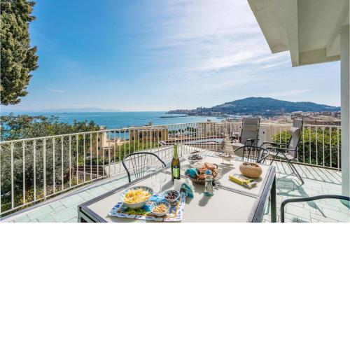 Nice home in Gaeta with WiFi and 3 Bedrooms