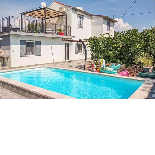Nice home in Gajana with Sauna, Outdoor swimming pool and 3 Bedrooms