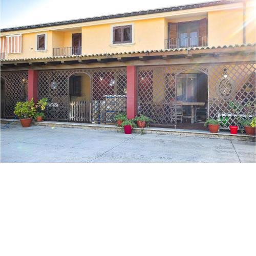 Nice home in Giarratana with 4 Bedrooms and WiFi