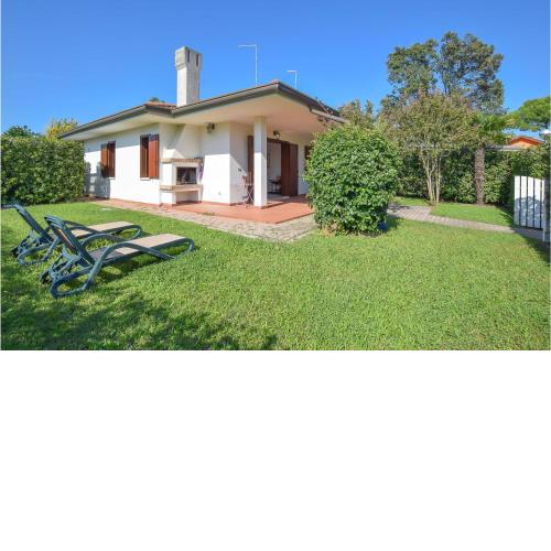 Nice home in Isola Albarella with 3 Bedrooms and WiFi