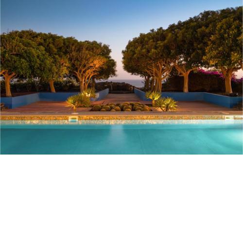 Nice Home In Lanzarote With Outdoor Swimming Pool, Swimming Pool And 4 Bedrooms