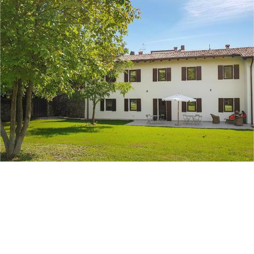 Nice home in Lucinico with 3 Bedrooms and WiFi