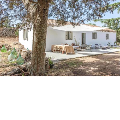 Nice home in Luogosanto with 2 Bedrooms