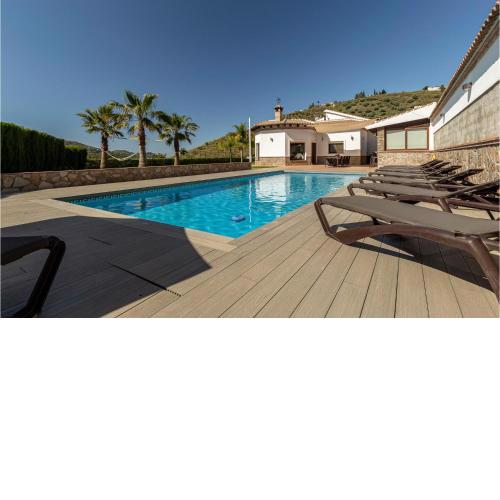 Nice Home In Malaga With 6 Bedrooms, Outdoor Swimming Pool And Swimming Pool