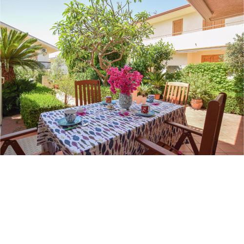 Nice home in Marina di Ragusa with 2 Bedrooms and WiFi