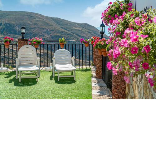 Nice Home In Mecina Bombarn With Outdoor Swimming Pool, Wifi And 2 Bedrooms 2