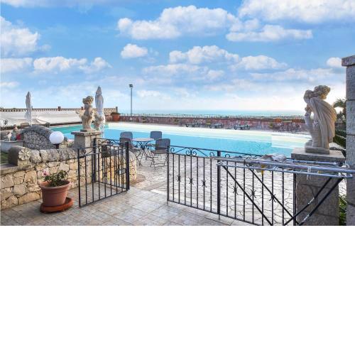 Nice home in Modica with WiFi, 4 Bedrooms and Outdoor swimming pool