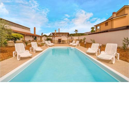 Nice home in Partinico with Outdoor swimming pool, WiFi and 3 Bedrooms