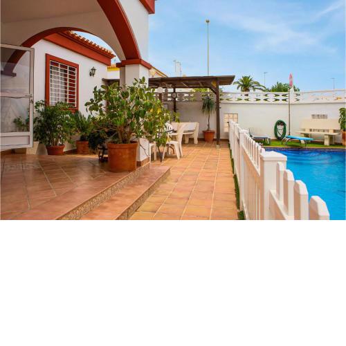 Nice Home In Pilar De La Horadada With Outdoor Swimming Pool, Swimming Pool And 3 Bedrooms