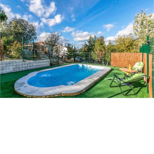 Nice Home In Puertollano With 4 Bedrooms, Outdoor Swimming Pool And Swimming Pool