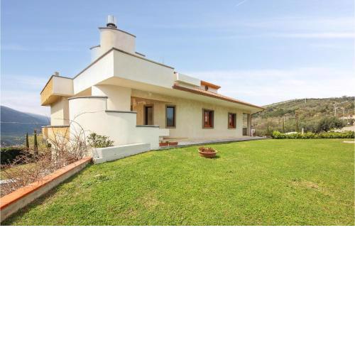 Nice Home In Roccadaspide With Wifi And 4 Bedrooms