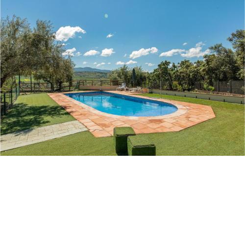 Nice Home In Ronda With Outdoor Swimming Pool, 5 Bedrooms And Swimming Pool