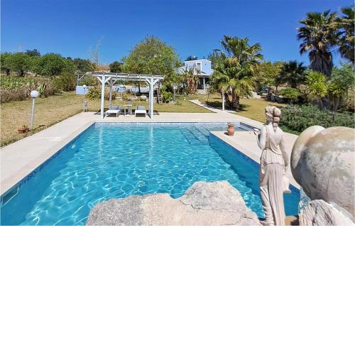 Nice Home In Rosolini With 3 Bedrooms, Private Swimming Pool And Outdoor Swimming Pool