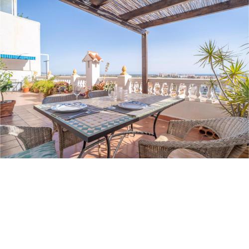 Nice Home In Salobrea With Wifi And 1 Bedrooms