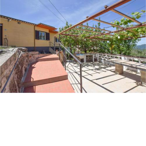 Nice home in Sinagra with 2 Bedrooms and WiFi
