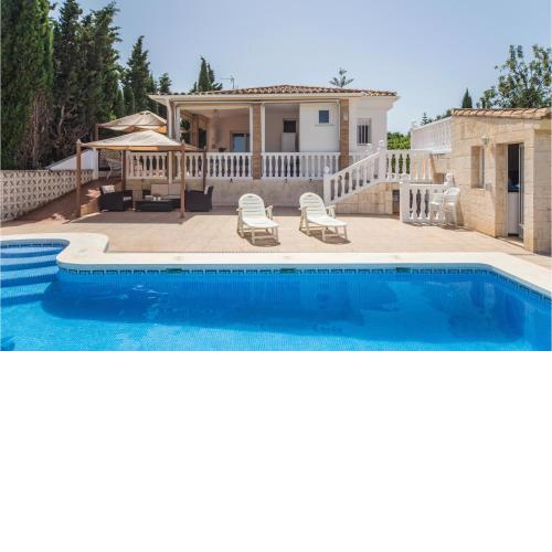 Nice Home In Torrent With Wifi, Swimming Pool And Private Swimming Pool
