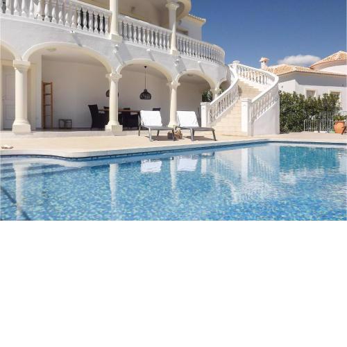 Nice Home In Trullent With 3 Bedrooms, Wifi And Outdoor Swimming Pool