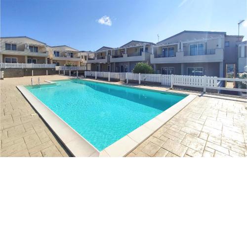 Nice home in Viddalba with Outdoor swimming pool, 2 Bedrooms and WiFi