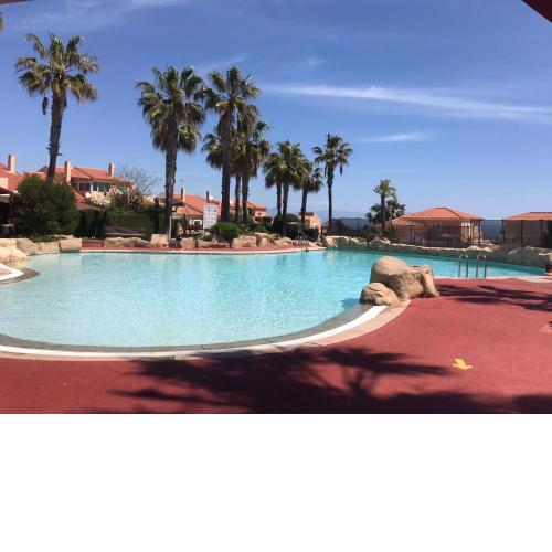 Nice house with amazing Swimming pool/ just 5 min from Beach