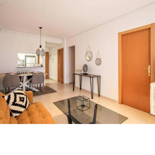 Nice modern 2 bed apartment in Torrievieja