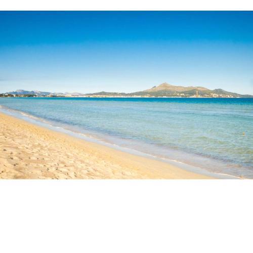 Nice renovated apartment 100 meters from the beach with Air Conditioning