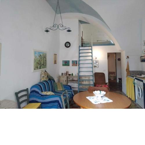 Nika seconda