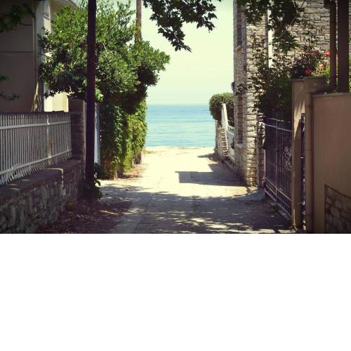 Niki Seaside - Family Rooms By the sea - Long Stays