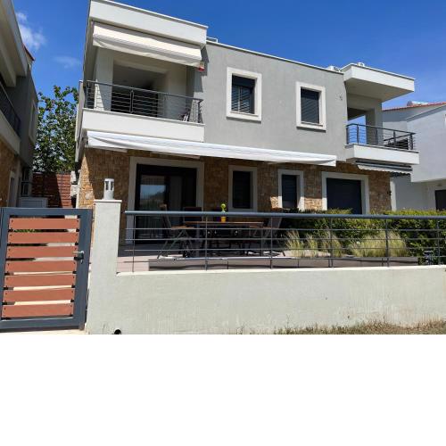 Nikiti Heart Luxury Villa