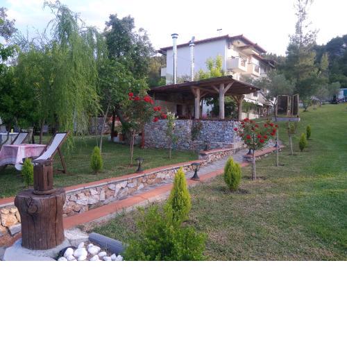 Nikos Apartments
