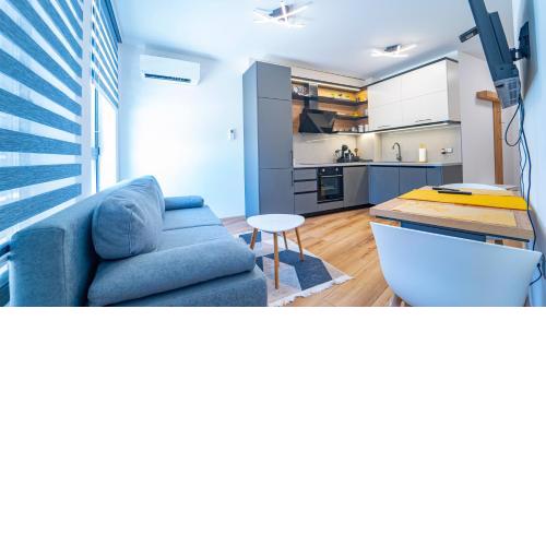 Niko's Cozy Apartment
