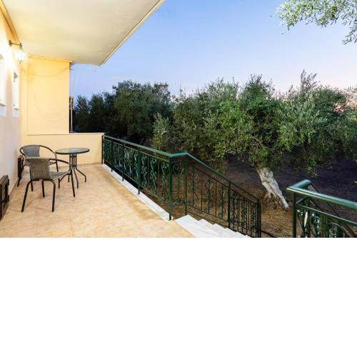 Niko's Family Haven - Lagouvardos Olive Grove