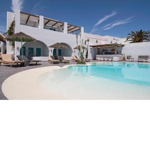 Nissia Beach Apartments & Suites